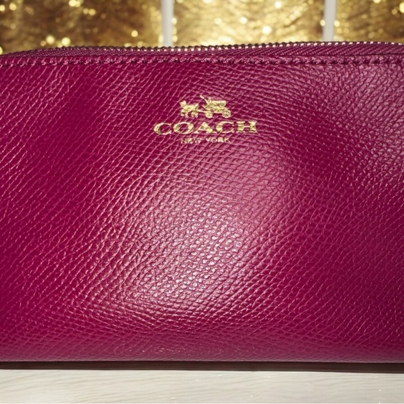 Coach Pebbled Leather Zip Around Cosmetic Pouch in Pink Orchard EUC - Picture 2 of 11